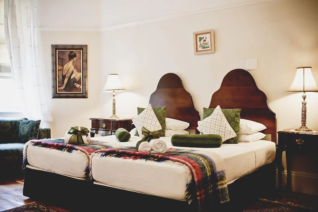 Oudtshoorn Central Lodging-1